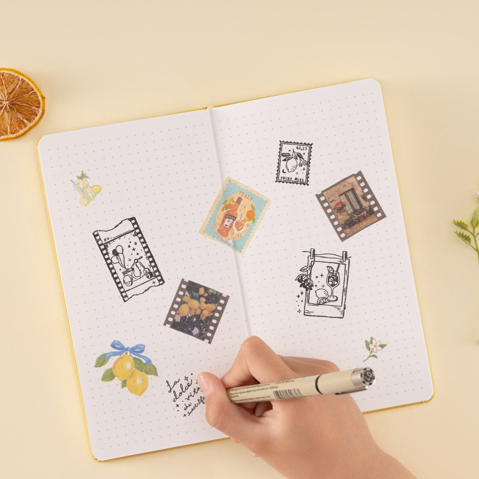 Tsuki 'La Dolce Vita' Travel Notebook ☾