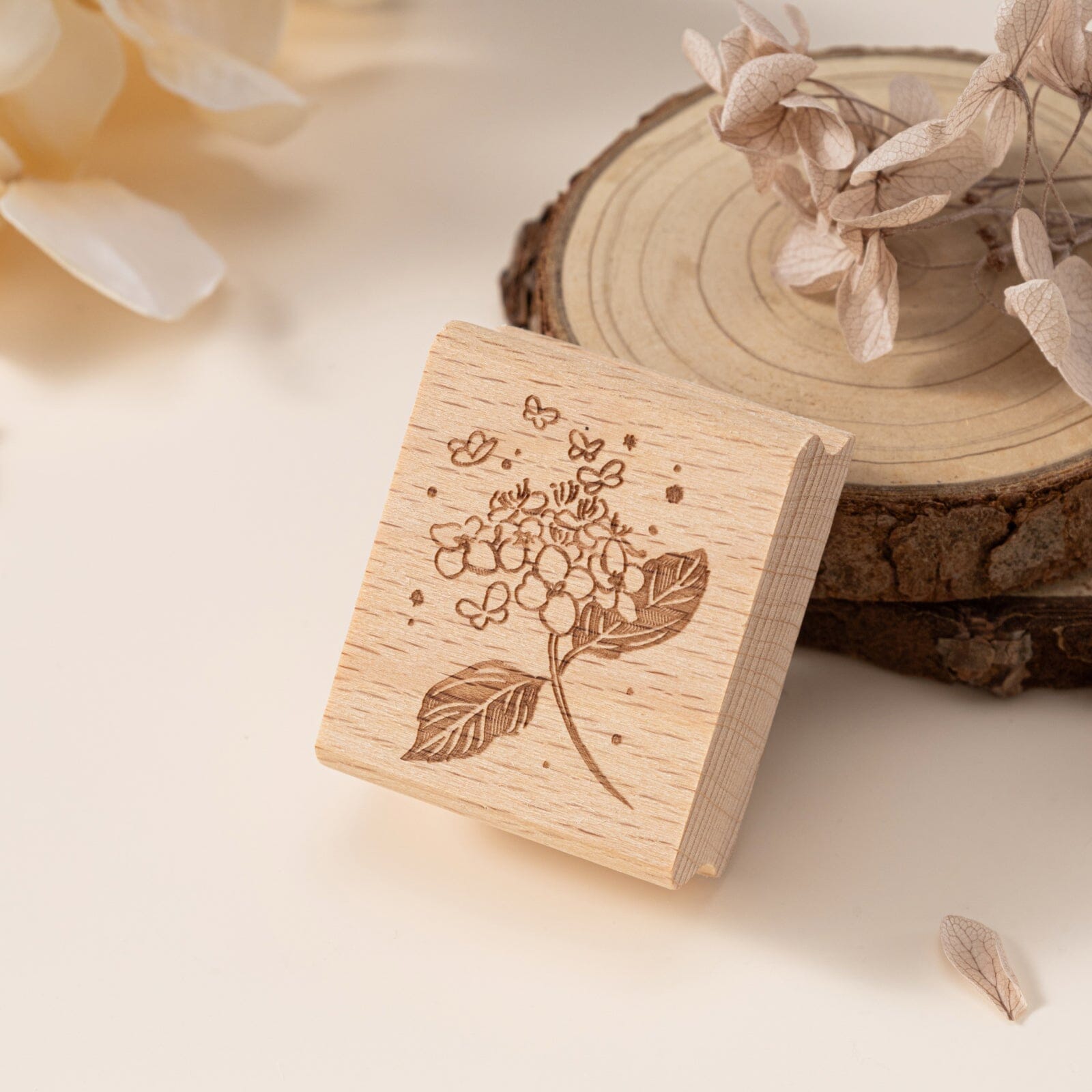Hinoki - 'Into the Summer' Engraved Wooden Stamp Set