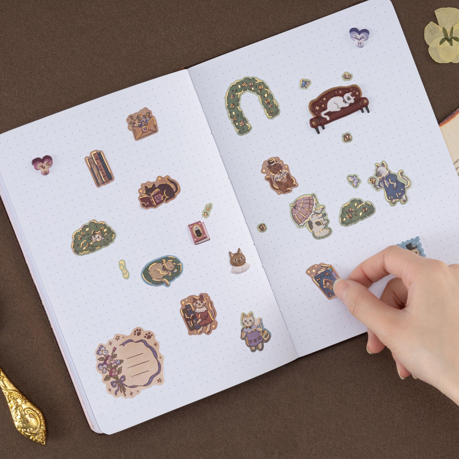 Tsuki 'Vintage Neko' Sticker Set ☾