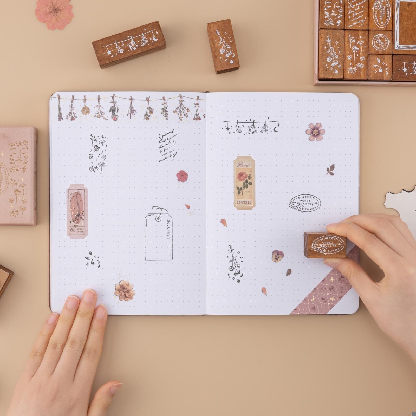 Tsuki 'Dried Flowers' Bullet Journal Stamp Set ☾